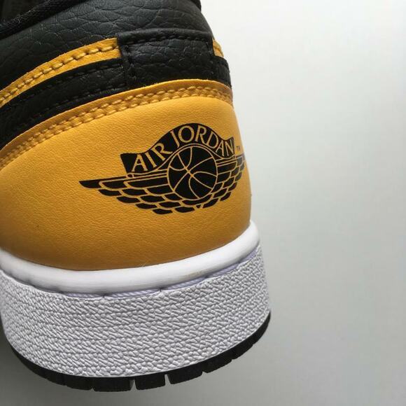Nike Air Jordan 1 Low GS University Gold Black 553560 700 - SIZE 4.5Y = 4.5 MENS